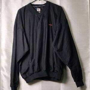 Classic Black V-Neck Men's Sweater‎